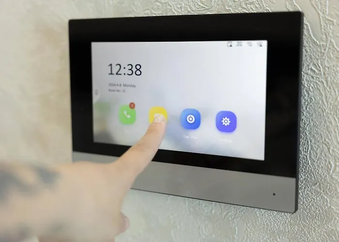 Ivory Seafront With Views!- Fl 8 By Homely St. Paul's Bay