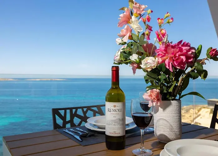 Ivory Seafront With Views!- Fl 8 By Homely Apartment *