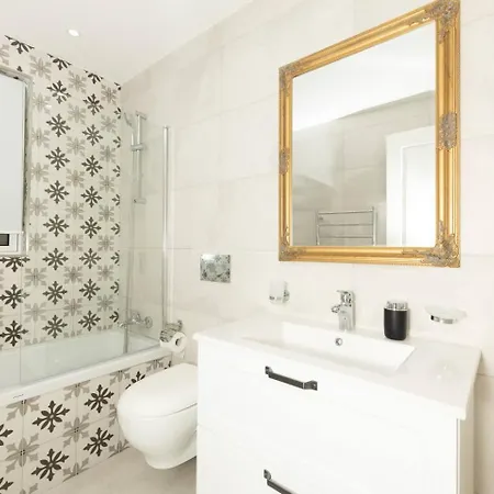 Ivory Seafront With Views!- Fl 8 By Homely * St. Paul's Bay