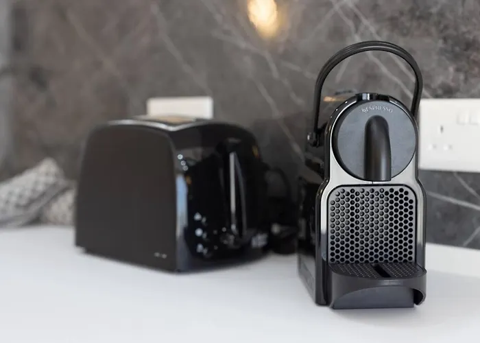 Ivory Seafront With Views!- Fl 8 By Homely Appartement